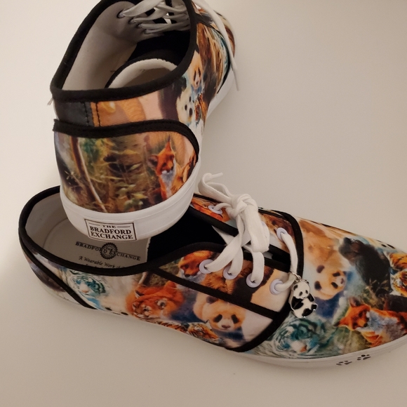 The Bradford Exchande Canvas shoe 10. - Picture 10 of 15